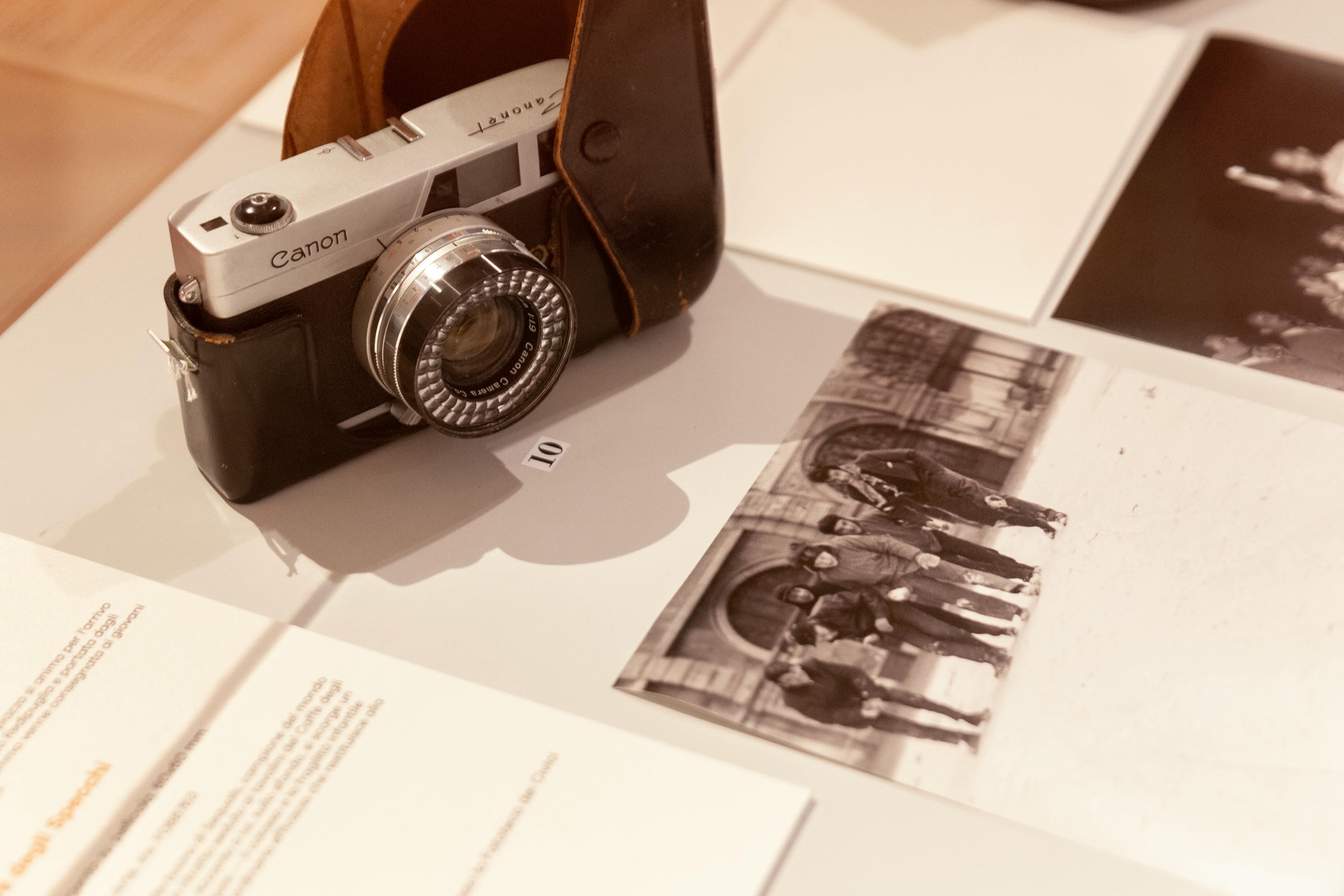 Tracce Di Parole Exhibit Around 20