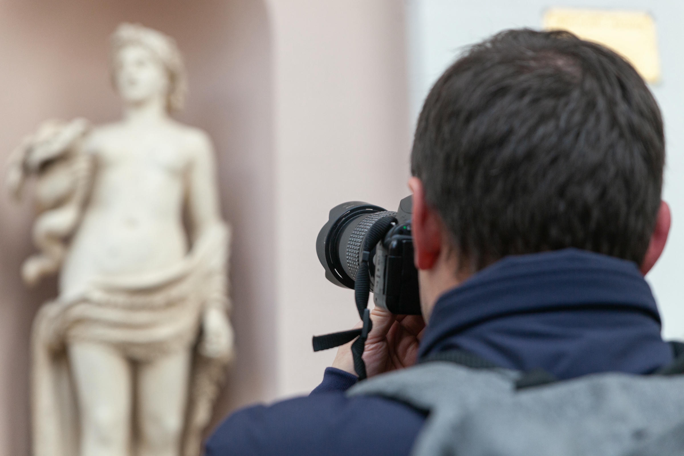 Tracce Di Parole Exhibit Around 37