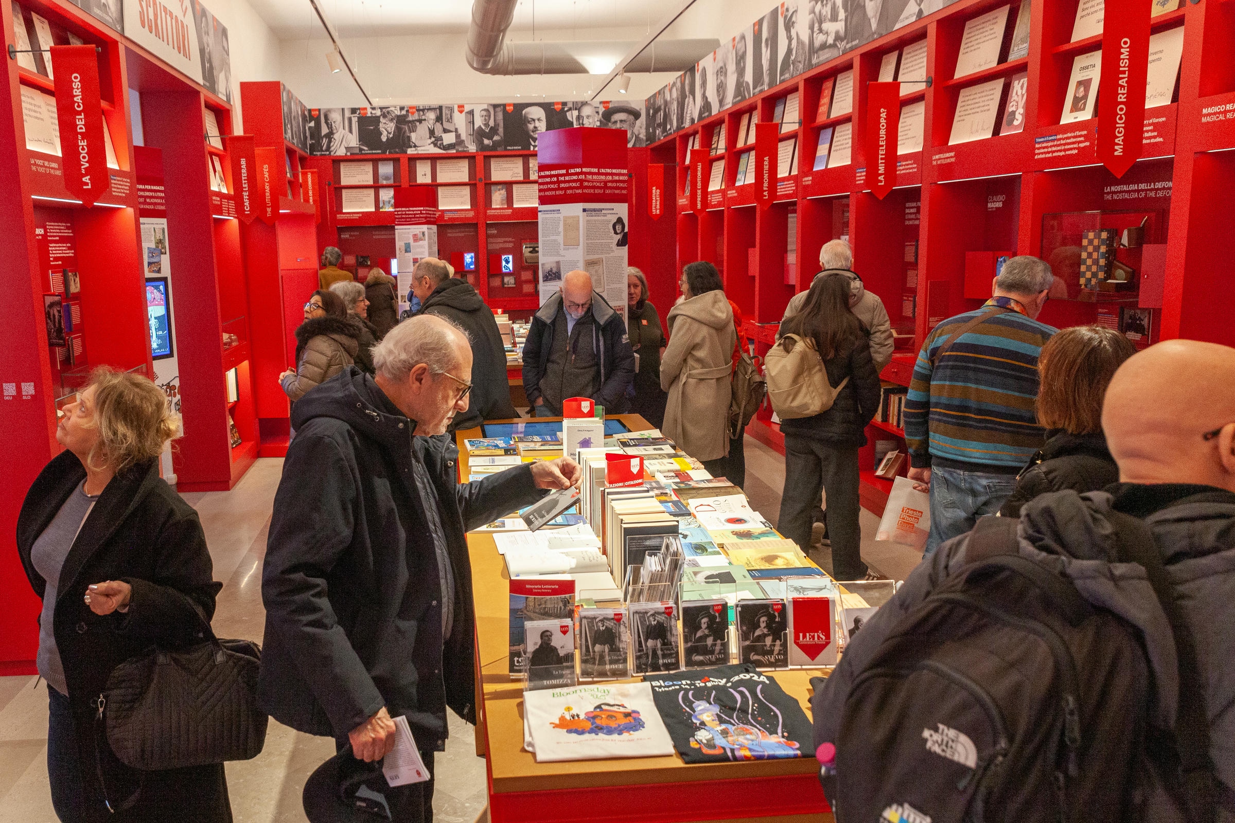 Tracce Di Parole Exhibit Around 45