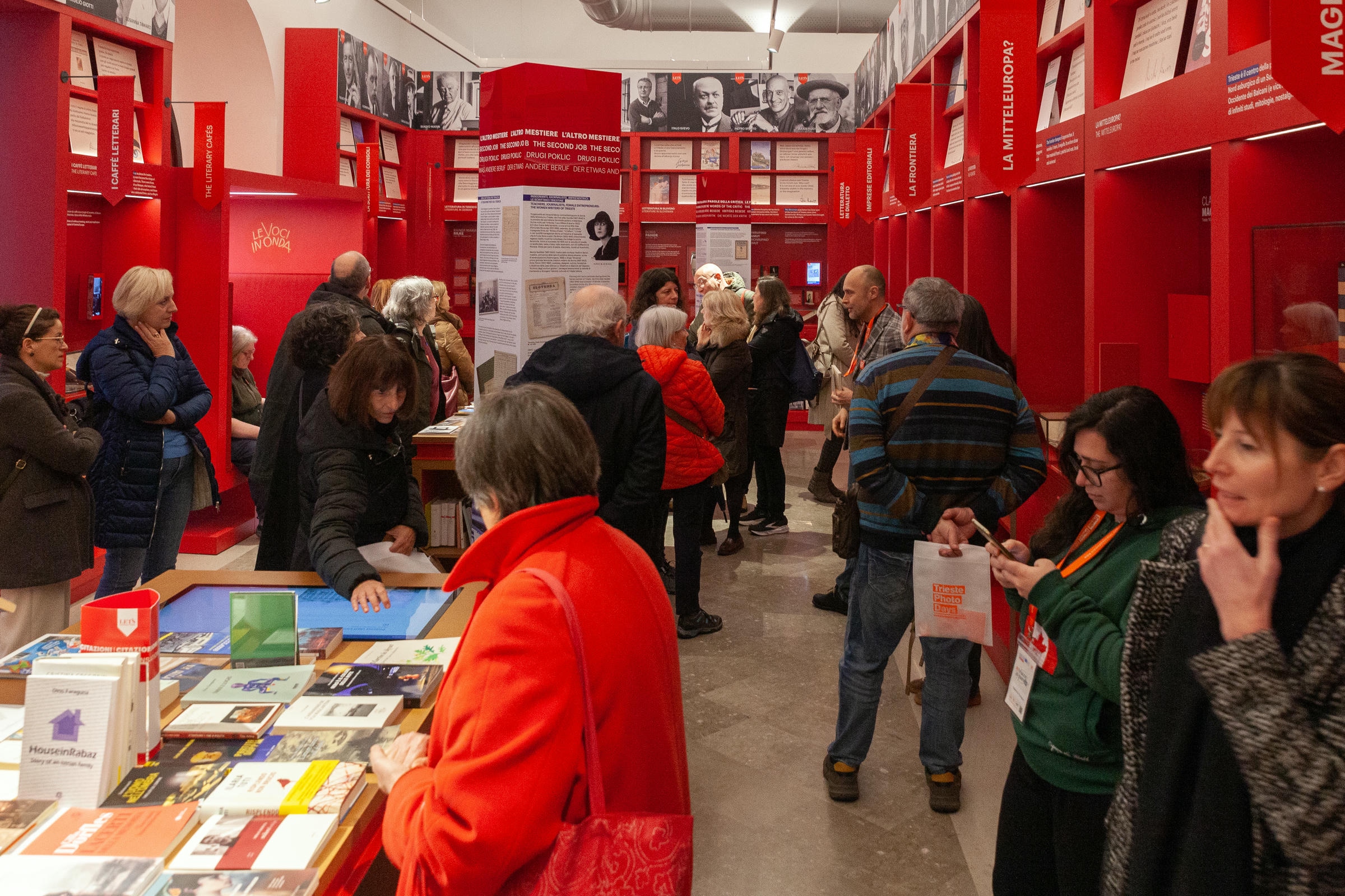 Tracce Di Parole Exhibit Around 51